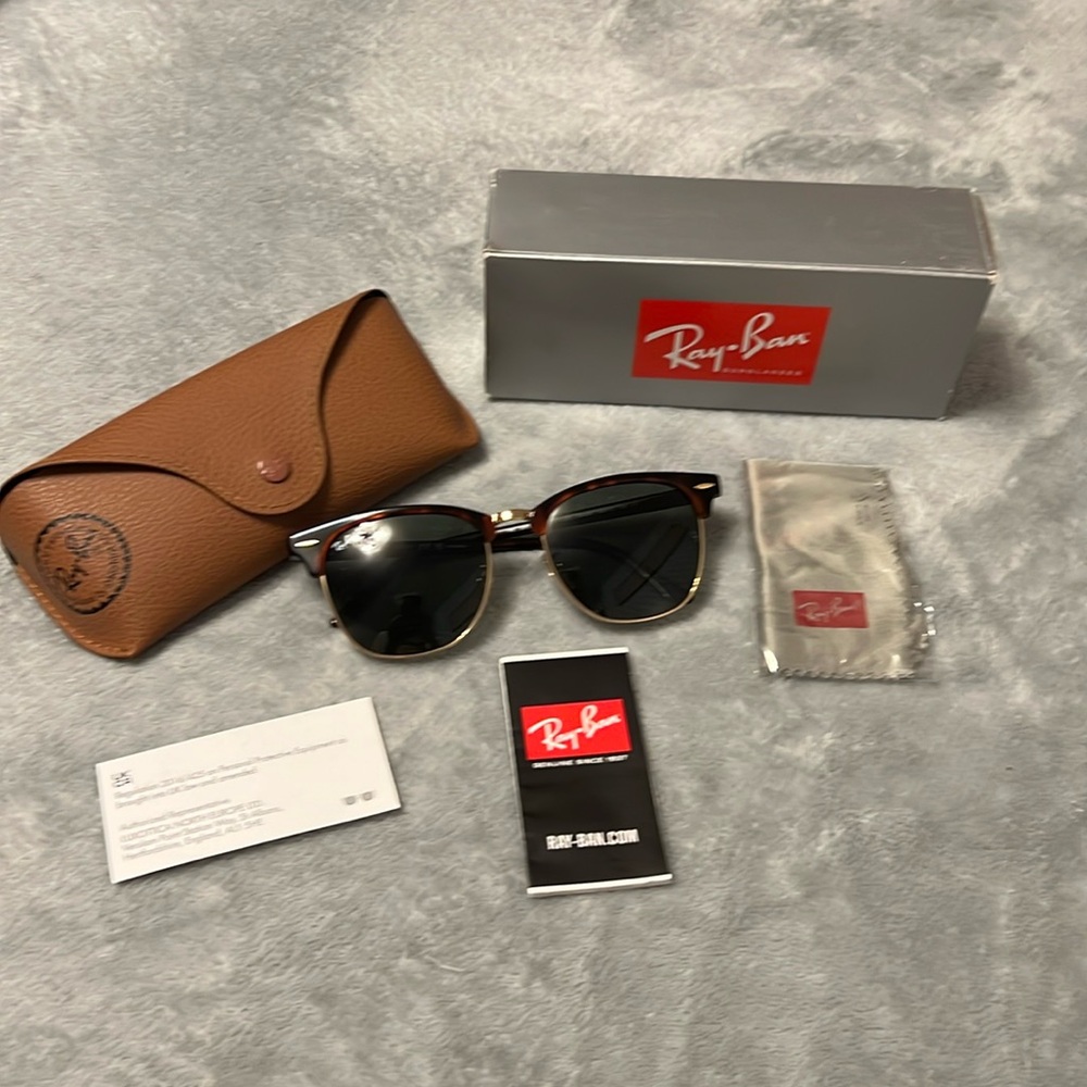 Ray-Ban Polarized ClubMaster Red Havana/ gold hardware Sunglasses 0RB3016F 🕶️😎